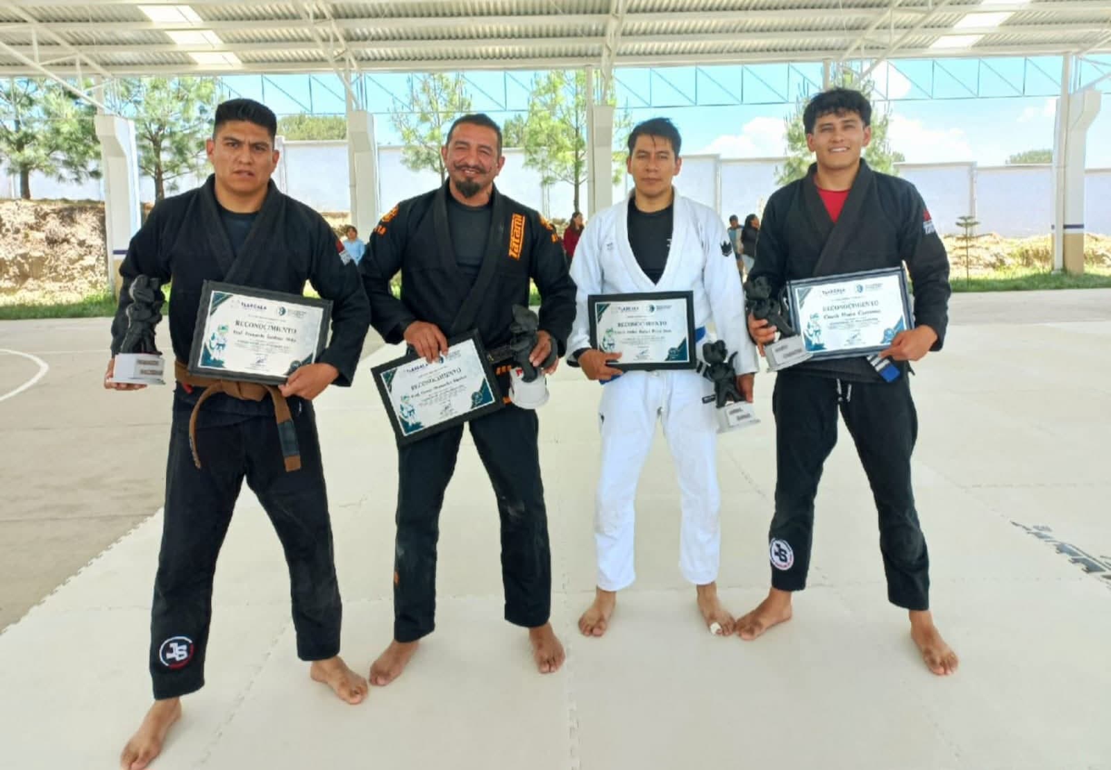 Imagen de la galería de JSBJJ MX